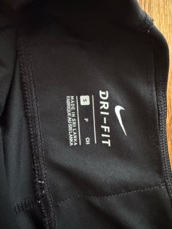 Nike Black Dri-FIT Leggings with White Swoosh Logo - Picture 2 of 3